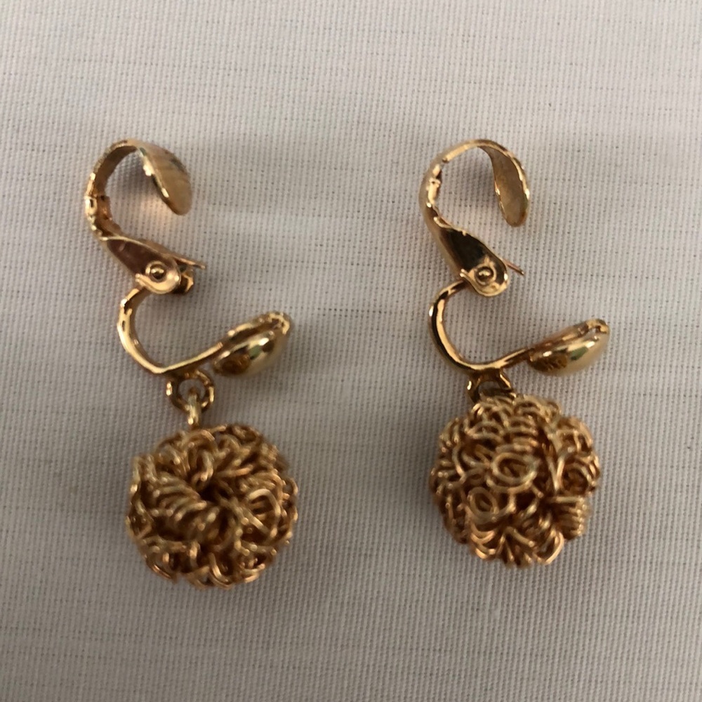 Clip-On Earrings - Picture 3 of 3